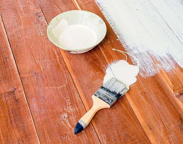 istock Paint brush and  bowl  of white coating color 538461092