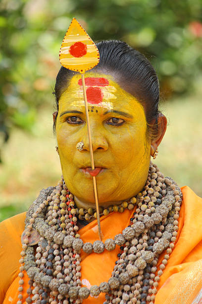hinduska wielbiciel - god anger displeased praying zdjęcia i obrazy z banku zdjęć