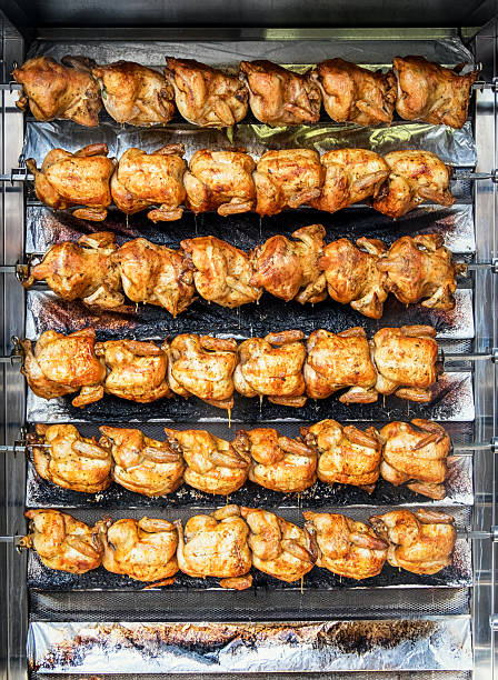 курица гриль - rotisserie chicken barbecue grill food стоковые фото и изображения