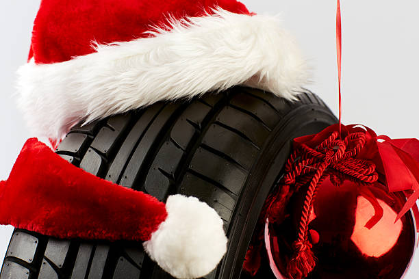 istock Christmas Greetings for the tire trade 538527523