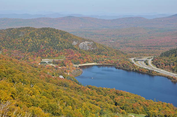 istock Echo Lake in New Hampshire, USA 538527749