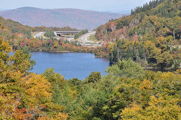 istock Echo Lake in New Hampshire, USA 538527773