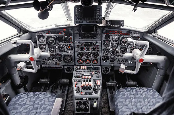the instrument panel in the cockpit of a private jet