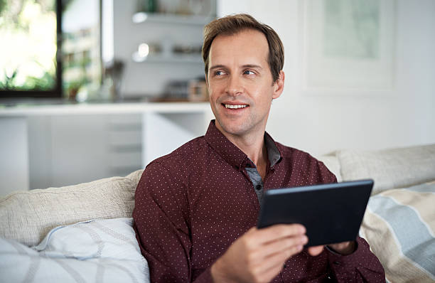 istock I wonder what app I should download today 538564146