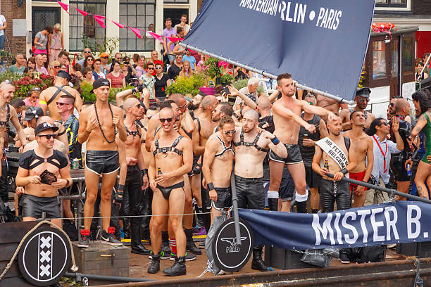 амстердам gay гордость 2014 г. - city amsterdam urban scene gay parade стоковые фото и изображения