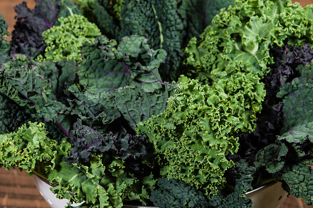 istock Red and green kale arrangement 538570621