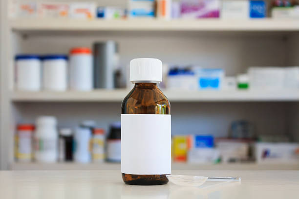 istock Blank white label of medicine bottle 538571870