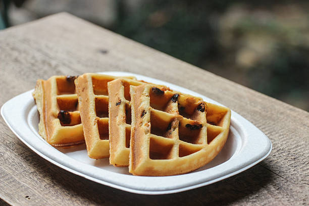 istock Freshly baked belgium waffles 538587500
