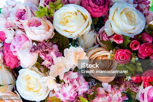 istock Artificia Floral background 538588902