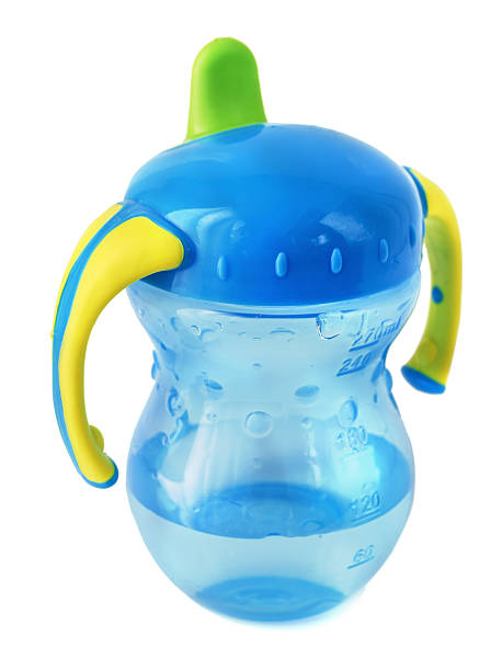 istock Image of a generic baby bottle 538593066