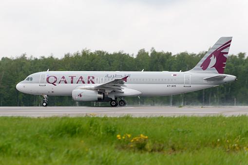 Moscow, Russia - May 19, 2016: Qatar airlines Airbus A320 take off to the runway at Domodedovo International airport.