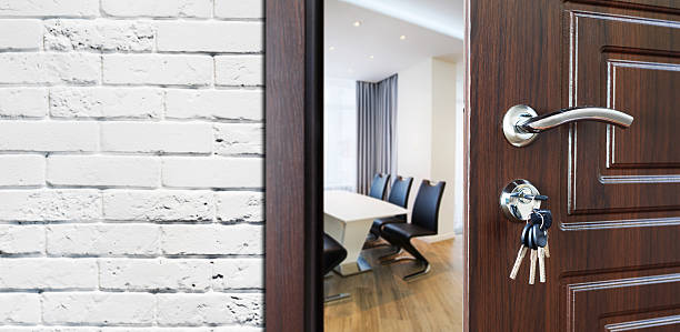 istock Half open door, welcome to the office. 538596370