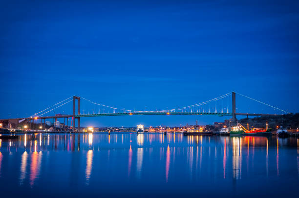 istock Gothenburg evening bridge over river 538617073