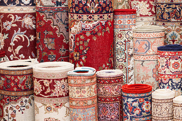 персидскими коврами - rug shop стоковые фото и изображения