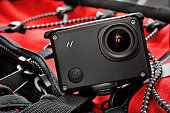 action-kamera-auf-abenteuer-ausstattung-hintergrund.jpg?b=1&s=170x170&k=20&c=G5eFthi_Qde0WSVR5DCEcVY2aZ7C9Mpb7zwgWHjyfvM=