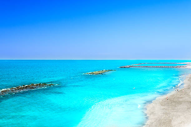 bela água do mar de praia tropical na primavera - playa de las américas imagens e fotografias de stock