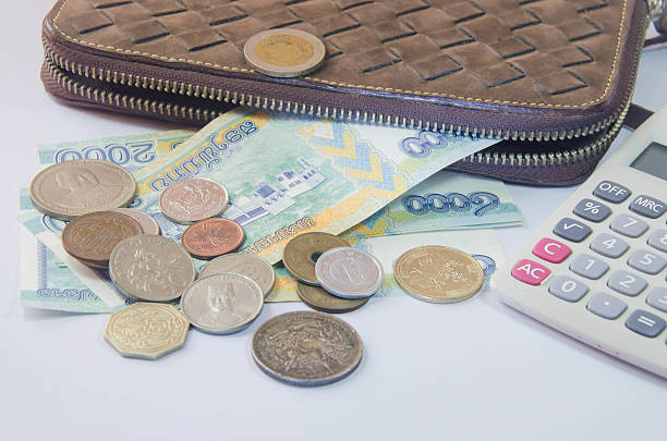 istock Financial investments across different currencies 538645562
