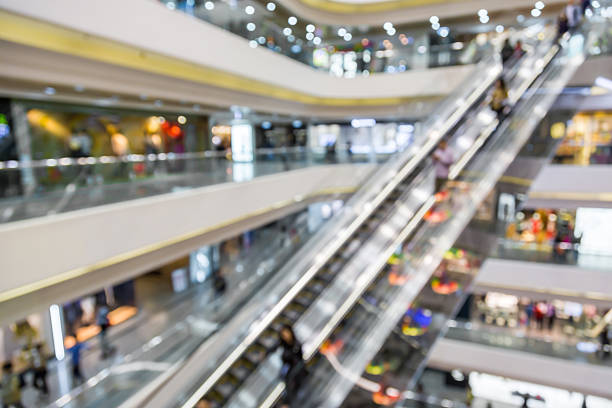 istock Blurred the Shopping Mall background 538648417
