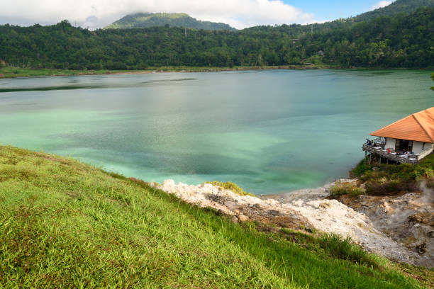 istock Linau lake in Tomohon 538655218