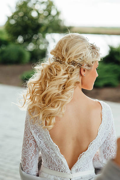 istock Beautiful young bride in luxury wedding dress 538671254