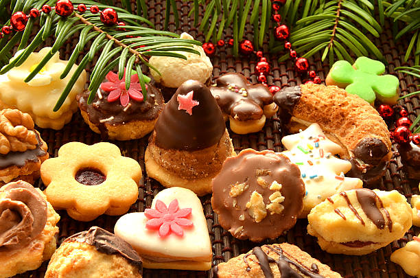 istock Christmas sweets, cookies and decoration 538681787