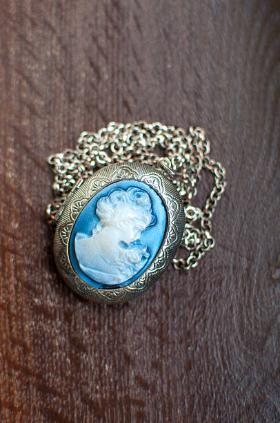 antyczne kamea srebrny broszka. - brooch antique cameo jewelry zdjęcia i obrazy z banku zdjęć