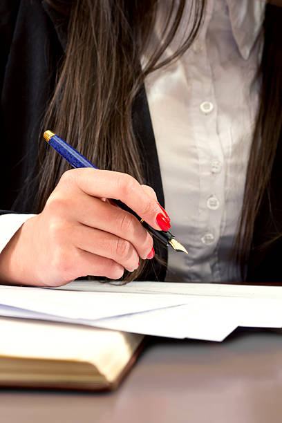 istock Businesswoman signed with the pen 538686917