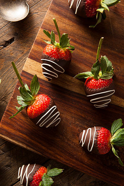 istock Homemade Chocolate Dipped Strawberries 538687339