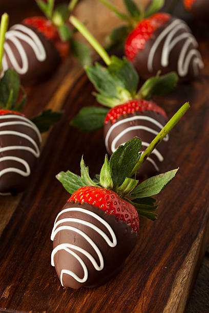 istock Homemade Chocolate Dipped Strawberries 538687345