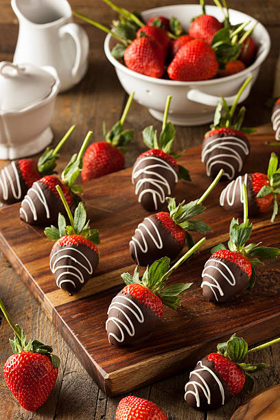 istock Homemade Chocolate Dipped Strawberries 538690875