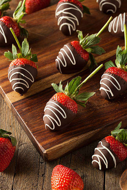 istock Homemade Chocolate Dipped Strawberries 538690881