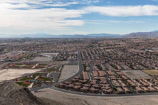 istock Las Vegas Lone Mountain View 538745257