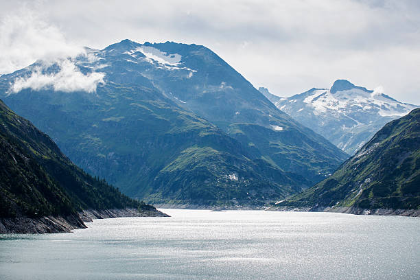 istock Lake in European Alps 538775082