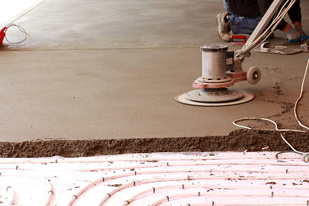 istock Concreting the floor of a house 538776088