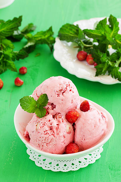 istock Homemade ice cream with wild strawberry. 538784964