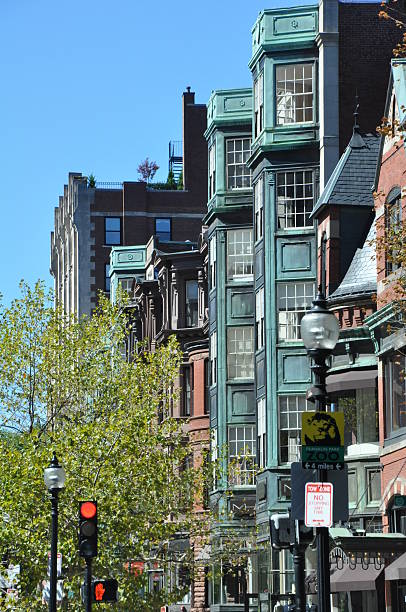 newbury street, em boston - back bay boston massachusetts apartment - fotografias e filmes do acervo