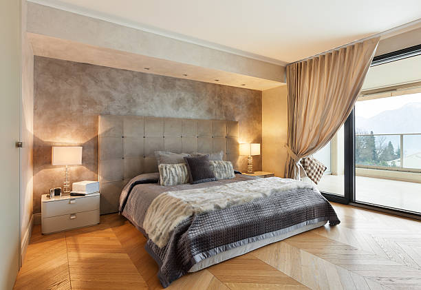 magnifique appartement meublé - queen size bed photos et images de collection