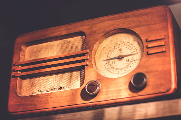 istock Vintage radio 538863926