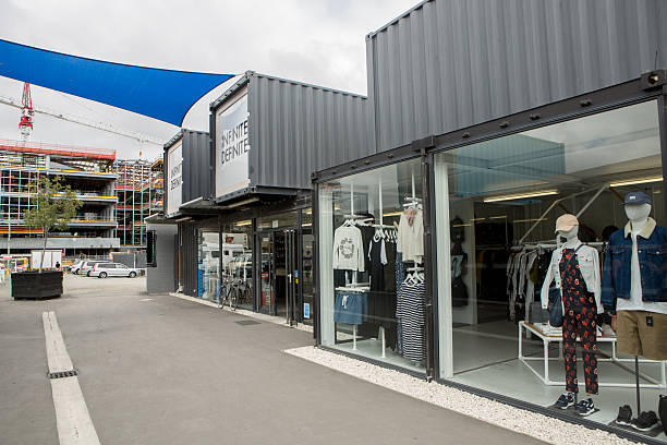 Christchurch: Shops in the new shipping container shopping area Christchurch, New Zealand - February 22, 2016: Shops in the new shipping container shopping area opened as the first major step towards reconstruction of the severely earthquake damaged city. christchurch earthquake stock pictures, royalty-free photos & images