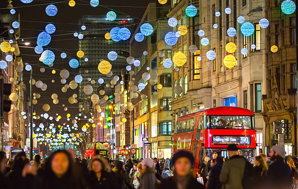 オックスフォードストリートのクリスマス期間、ロンドン - selfridges ストックフォトと画像