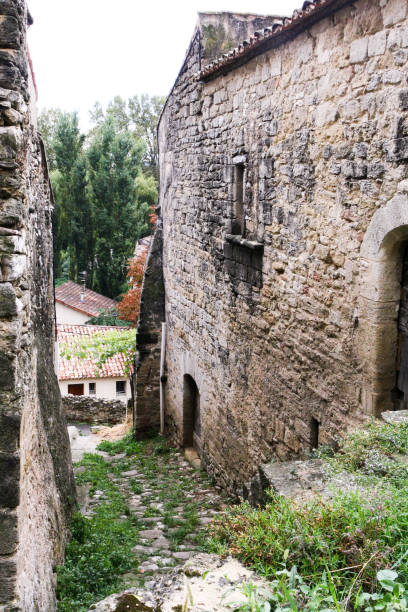 istock Mountain village street between two old houses 538902886