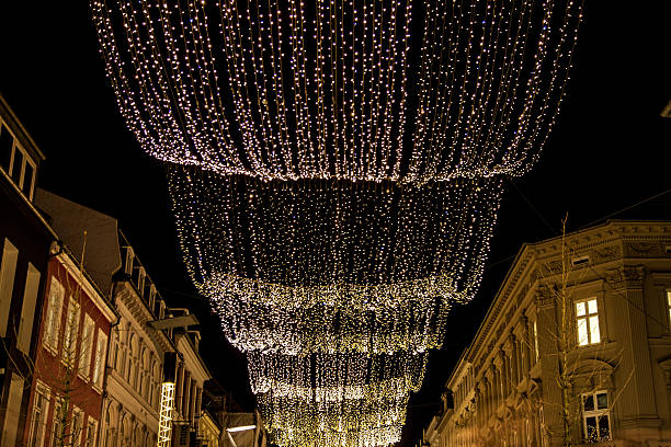 istock Christmas lights in street 538913903
