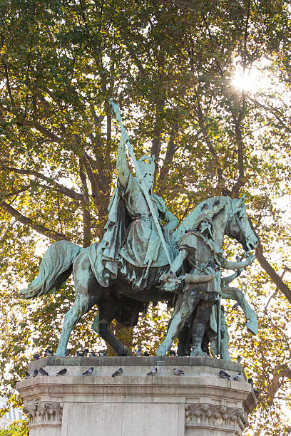 istock Backpacking Europe, Paris, France 538917209
