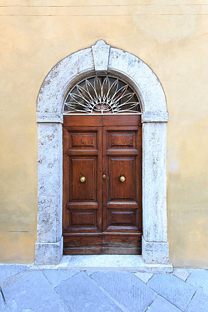 puerta de toscana - tuscany florence italy chianti region italy fotografías e imágenes de stock
