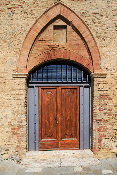 puerta de toscana - tuscany florence italy chianti region italy fotografías e imágenes de stock