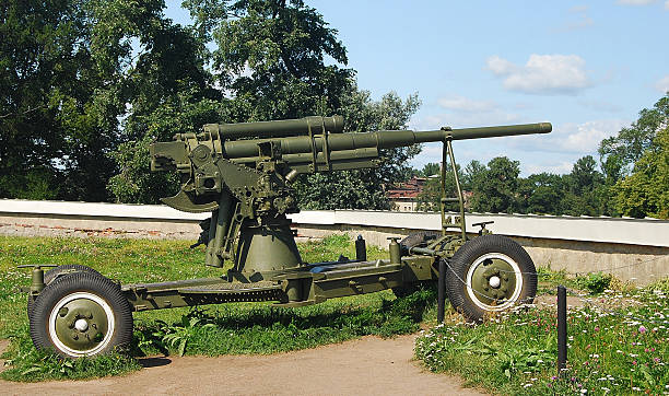 istock WWII Cannon, St Petersburg 538992339