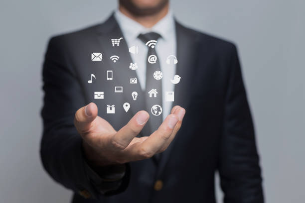 istock Businessman and social networking concept 539000944