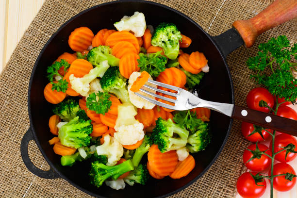 istock Steamed Vegetables Potatoes, Carrots, Cauliflower, Broccoli 539007016