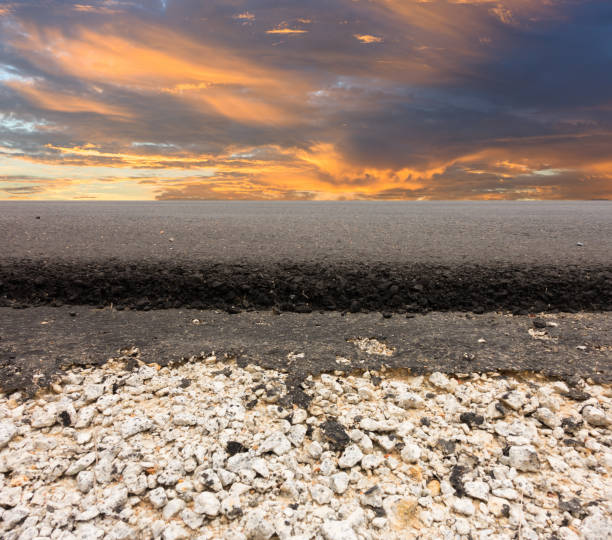 istock Beside of the traffic road. 539009380