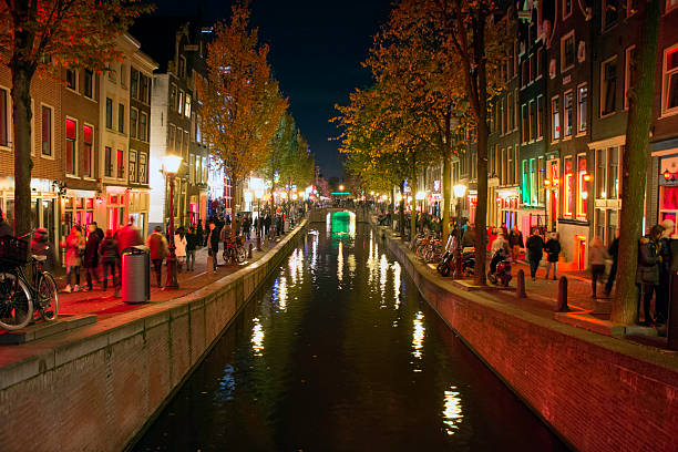 istock Canal view from Amsterdam at night in the Netherlands 539015732